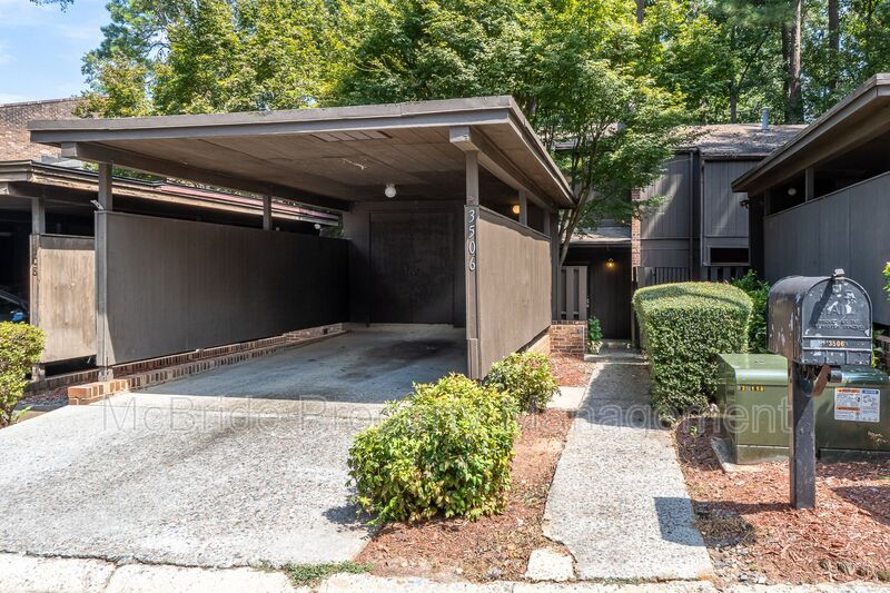 Martinez Townhome: 3506 Prestwick Drive