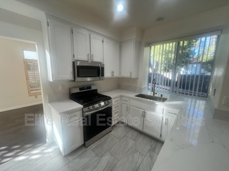 San Diego House: 11373 April Leigh Terrace