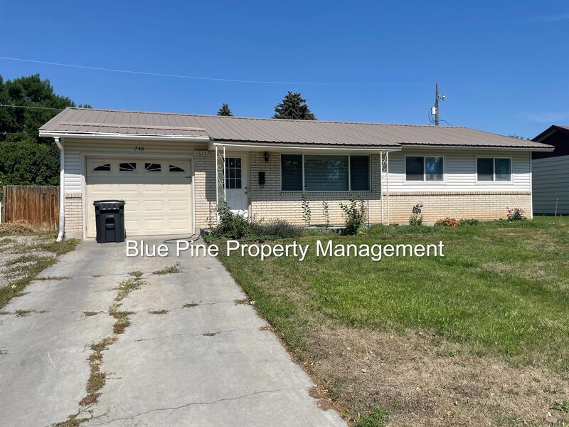 Idaho Falls House: 740 Terrace Drive