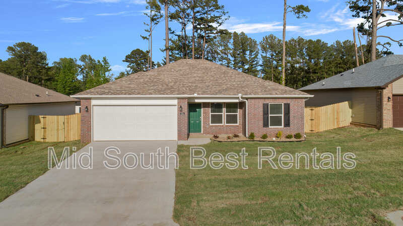 Jacksonville House: 713 Timberline Rd
