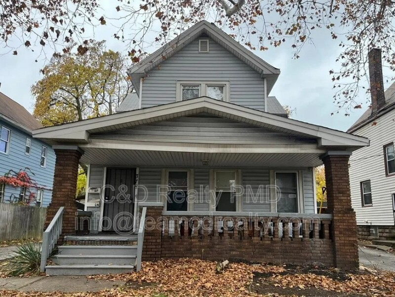 Cleveland Condo: 378 East 156th St - DN