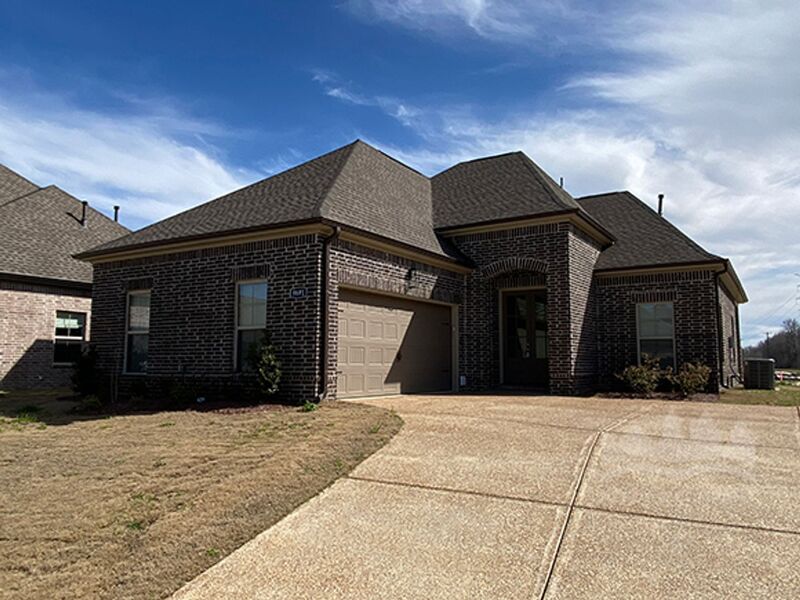 Cordova House: 9691 Jackson Run Ln