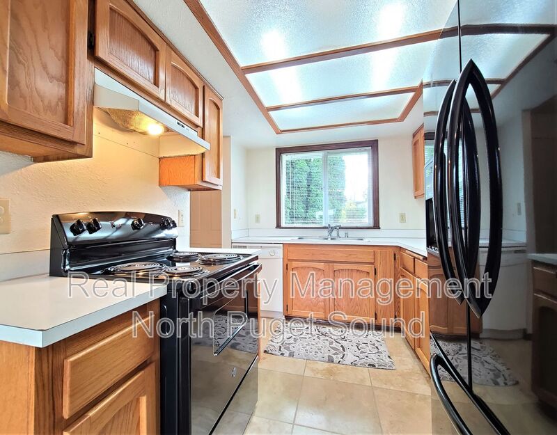 Everett Condo: 1421 Pine St