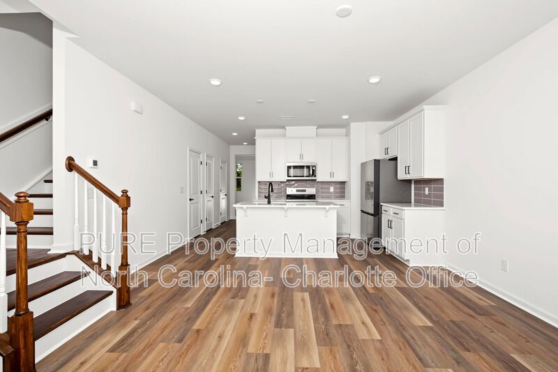 Wendell Townhome: 2420 Whitewing Ln
