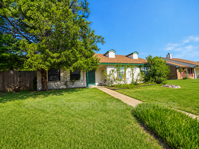 Plano House: 7713 Jerome Dr