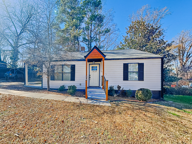 Atlanta House: 1439 Westmont Rd SW