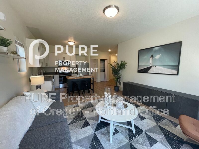 Fairview House: 22025 NE Halsey St