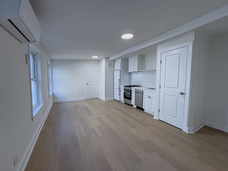 Philadelphia Condo: 2039 Green St - 3R