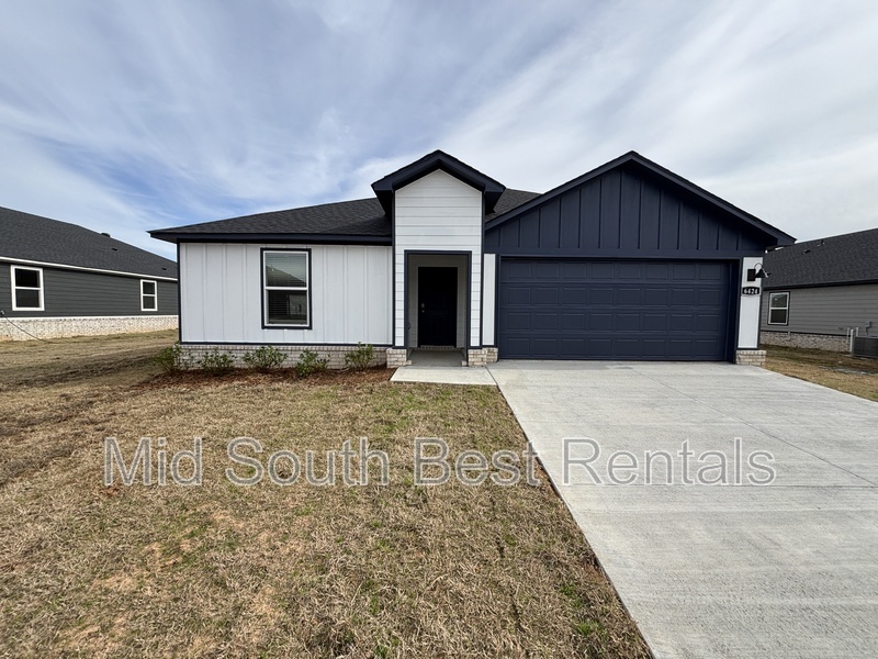 Bryant House: 6424 Newark