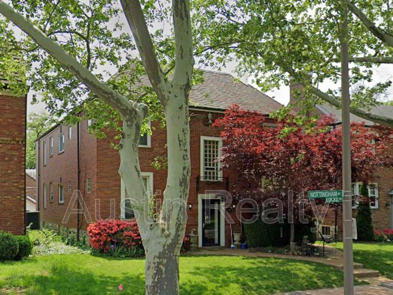 Saint Louis Condo: 5834 Nottingham Ave