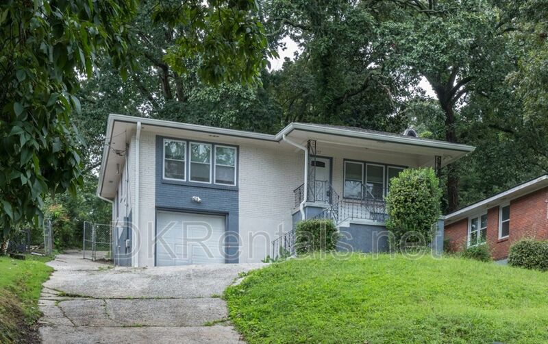 Atlanta House: 257 Barfield Avenue SW