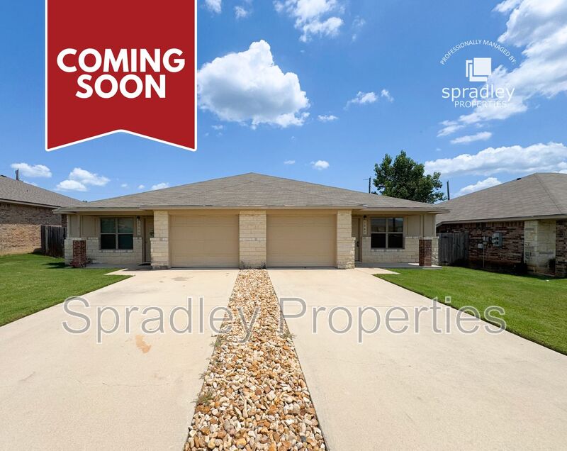 Belton Condo: 1561 Brady Way