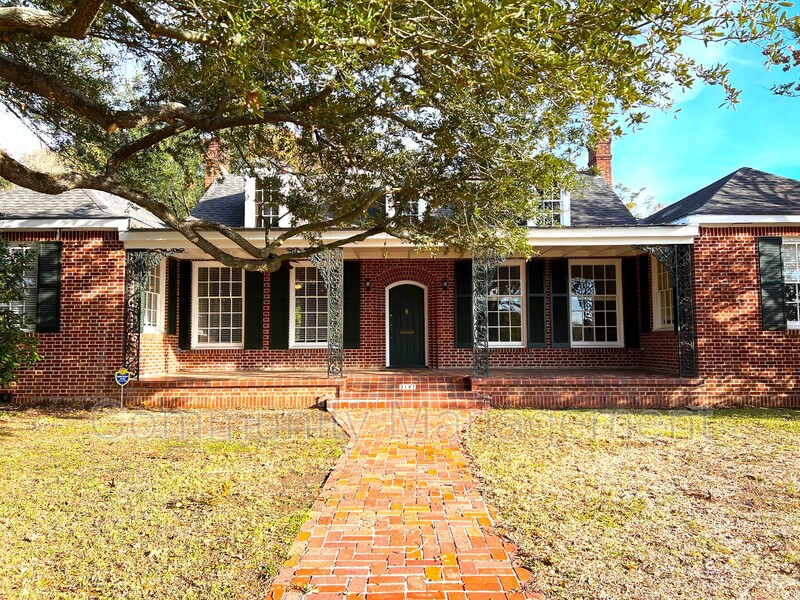 Request a Viewing for 3167 E Lakeshore Dr Tenant Turner