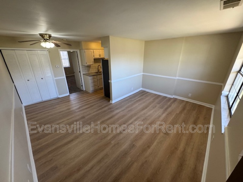 Evansville Condo: 1638 Speaker Road