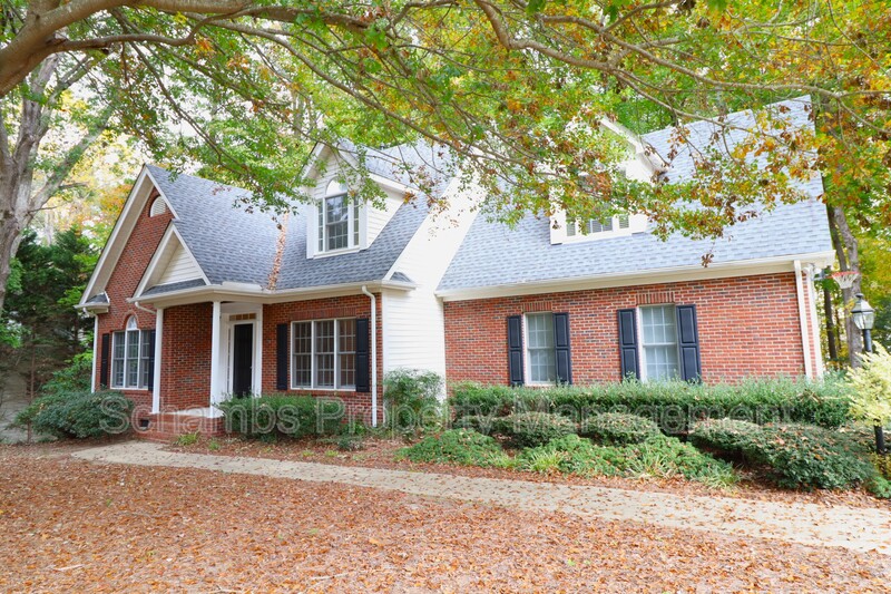 Fuquay Varina House: 5445 Brushy Meadows Dr