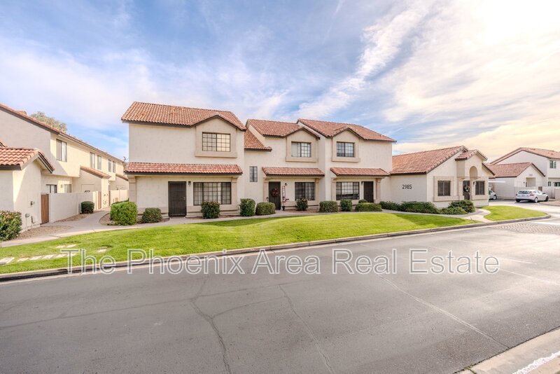 Chandler Condo: 2985 N Oregon St