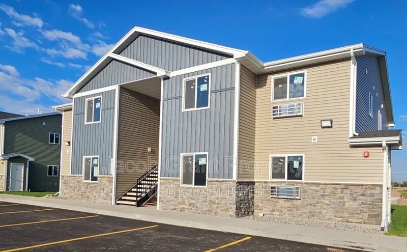 Idaho Falls House: 6133 Freedom Rd