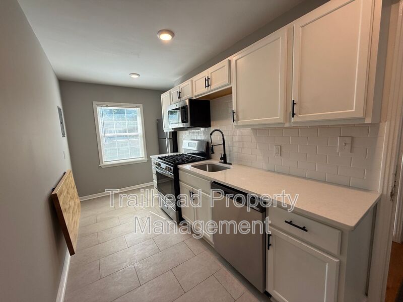 Kansas City House: 6401 Brookside Rd