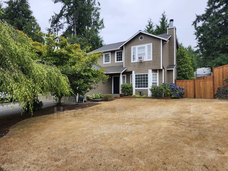 Bremerton House: 8491 Covina Loop Northeast