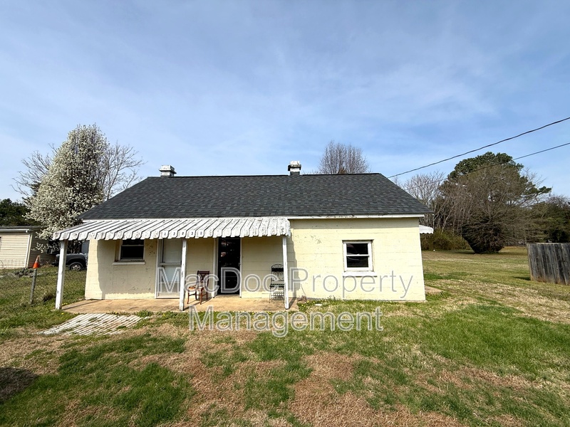 Fredericksburg Condo: 303 Powell St. B