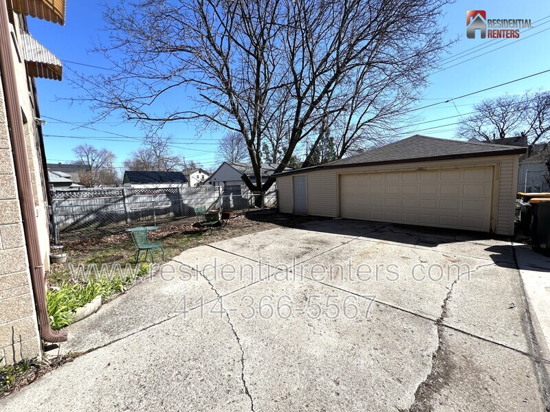 West Allis Condo: 2238 S 82nd Street