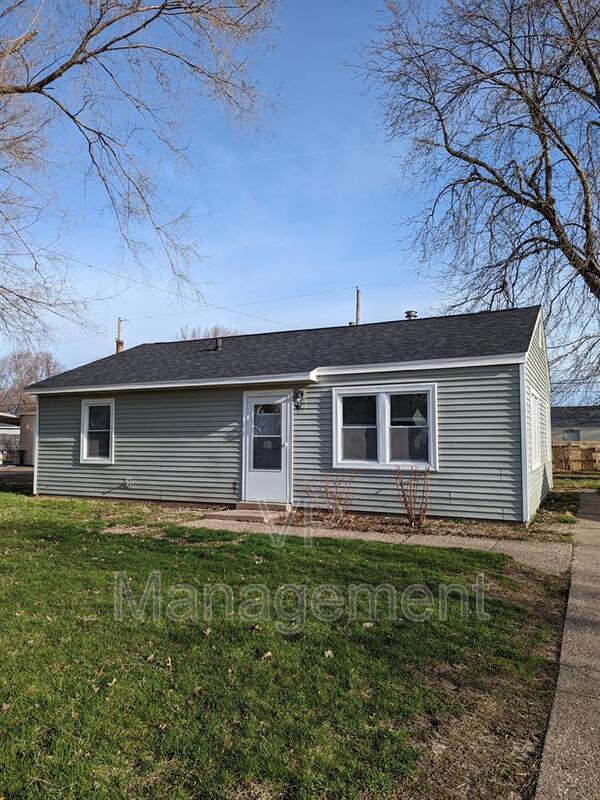Davenport House: 2902 W 70th
