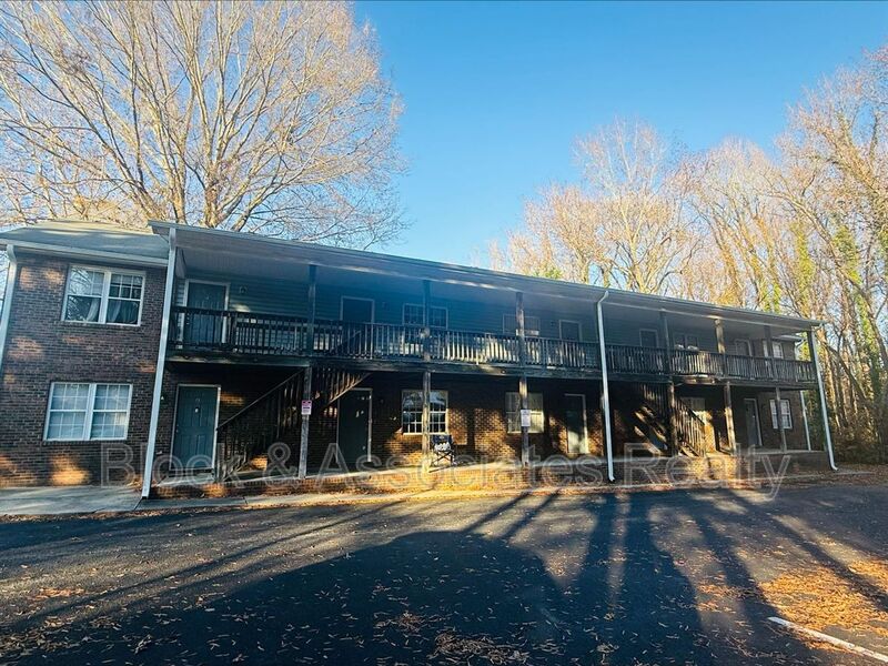 Asheboro Condo: 118 N. McCrary St