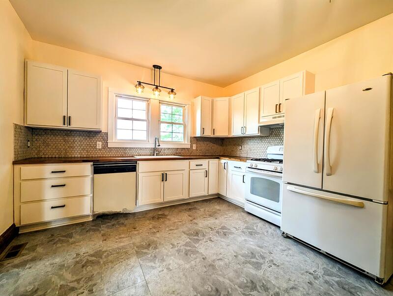 Sully House: 604 8th Avenue