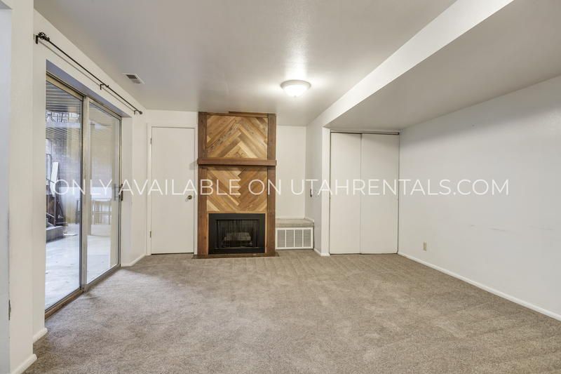 Provo House: 1760 N Willowbrook
