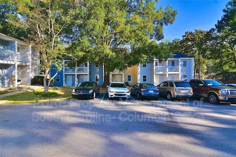 Columbia Condo: 308 Percival Rd