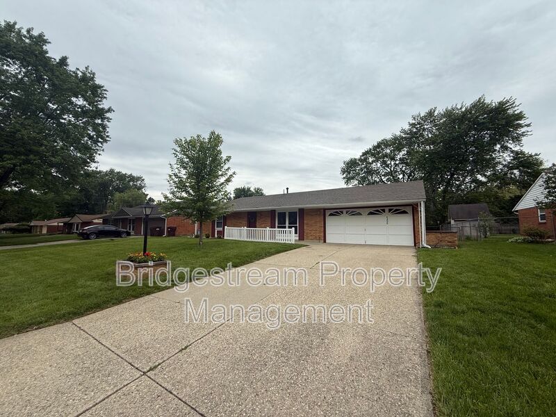 Bellrbook House: 4208 Bellemeade Dr