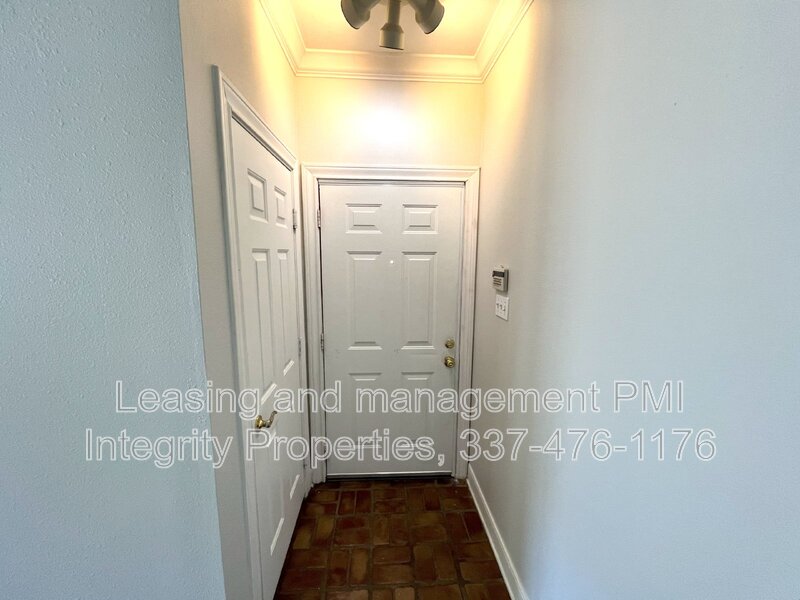 Request a Viewing for 710 E Boyd Dr, apt 707 Tenant Turner