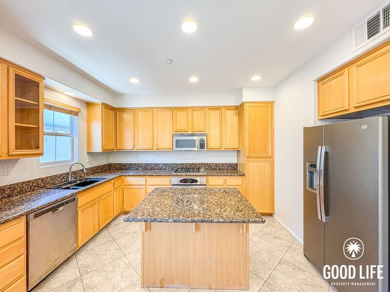 San Marcos House: 372 Plateau Ave