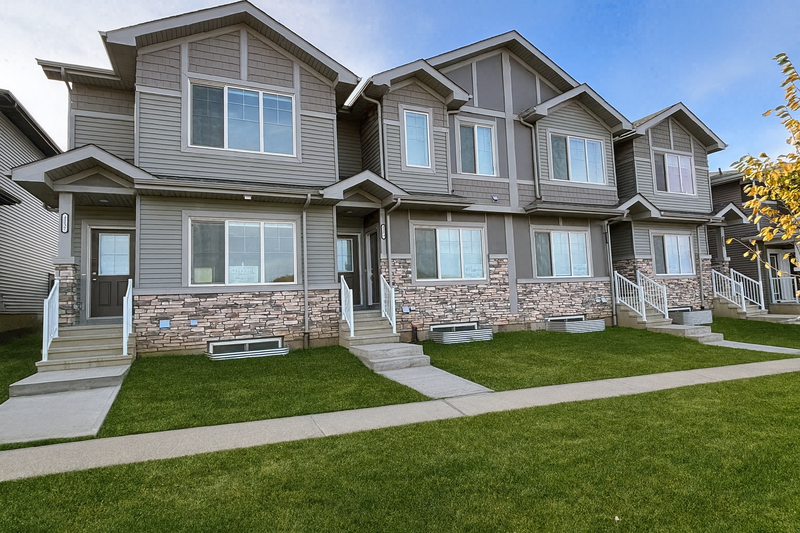 Edmonton House: 4241 Kinglet Drive NW