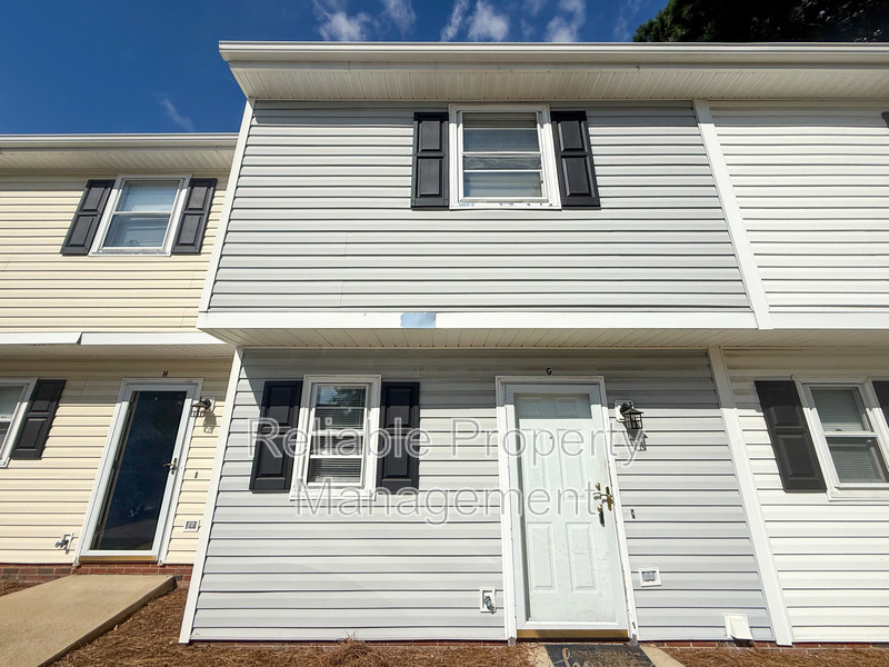 Clayton Townhome: 323 S Moore Street