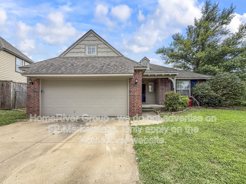 Owasso House: 11600 E 104th St N