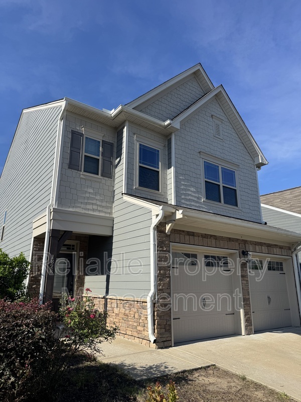 Wake Forest House: 1828 Birdhouse Ln