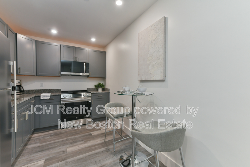 Lynn Condo: 585 Essex Street