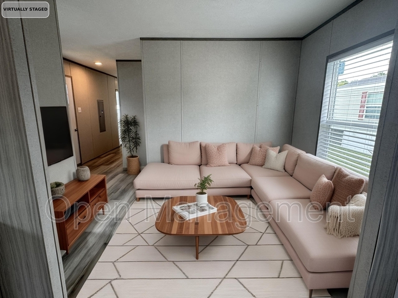 Kansas City House: 8701 NE 107th Pl