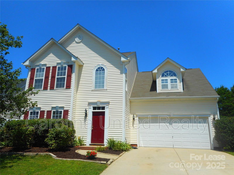 Indian Trail House: 1018 Fountainbrook Dr