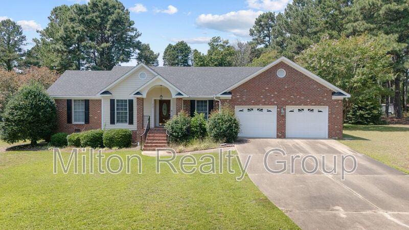 Lillington House: 464 Tirzah Drive