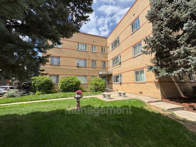 Denver Condo: 1101 Bellaire St.