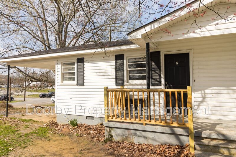 LaFayette Condo: 207 Napier St