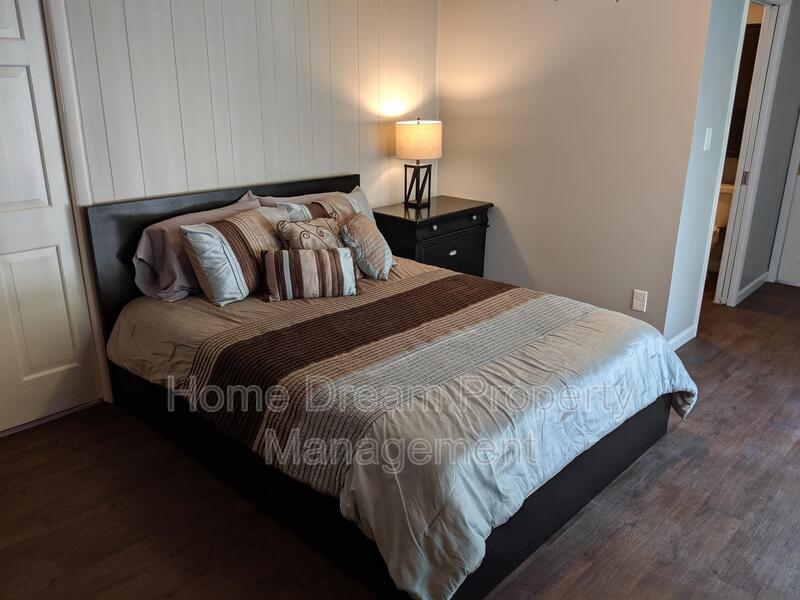 Fredericksburg House: 1401 Bragg Rd A4