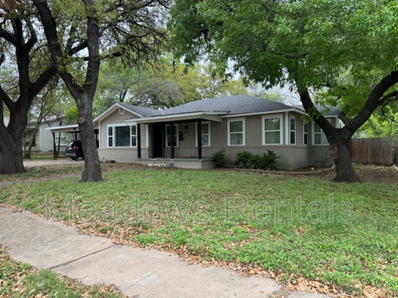 Waco House: 4011 Austin Ave