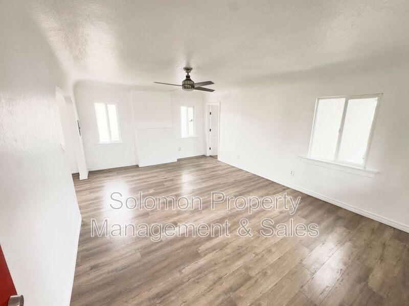 San Diego Condo: 3327 1/2 Polk Ave