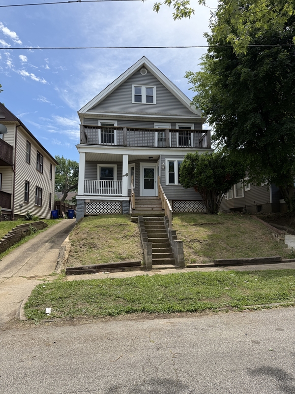 Cleveland Condo: 10709 Fidelity Avenue - Upstairs