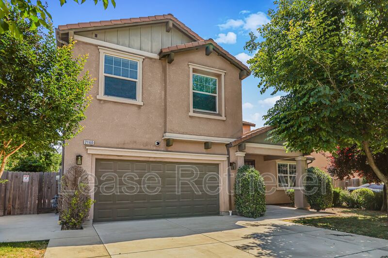 Visalia House: 2160 N Stokes Ct