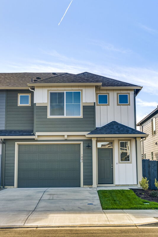 Battle Ground Condo: 1843 Northwest 18th Way