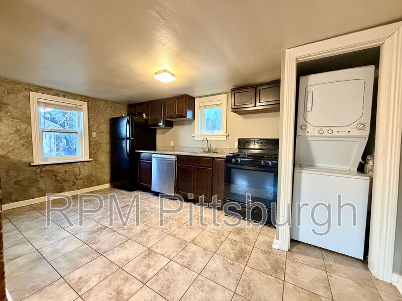 Pittsburgh House: 19 Kosciusko Way